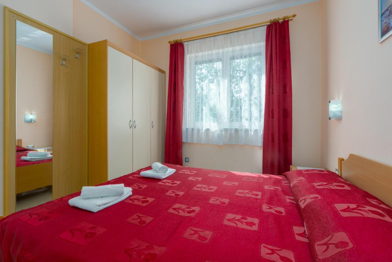 Apartments Maria Poreč Eksteriør billede