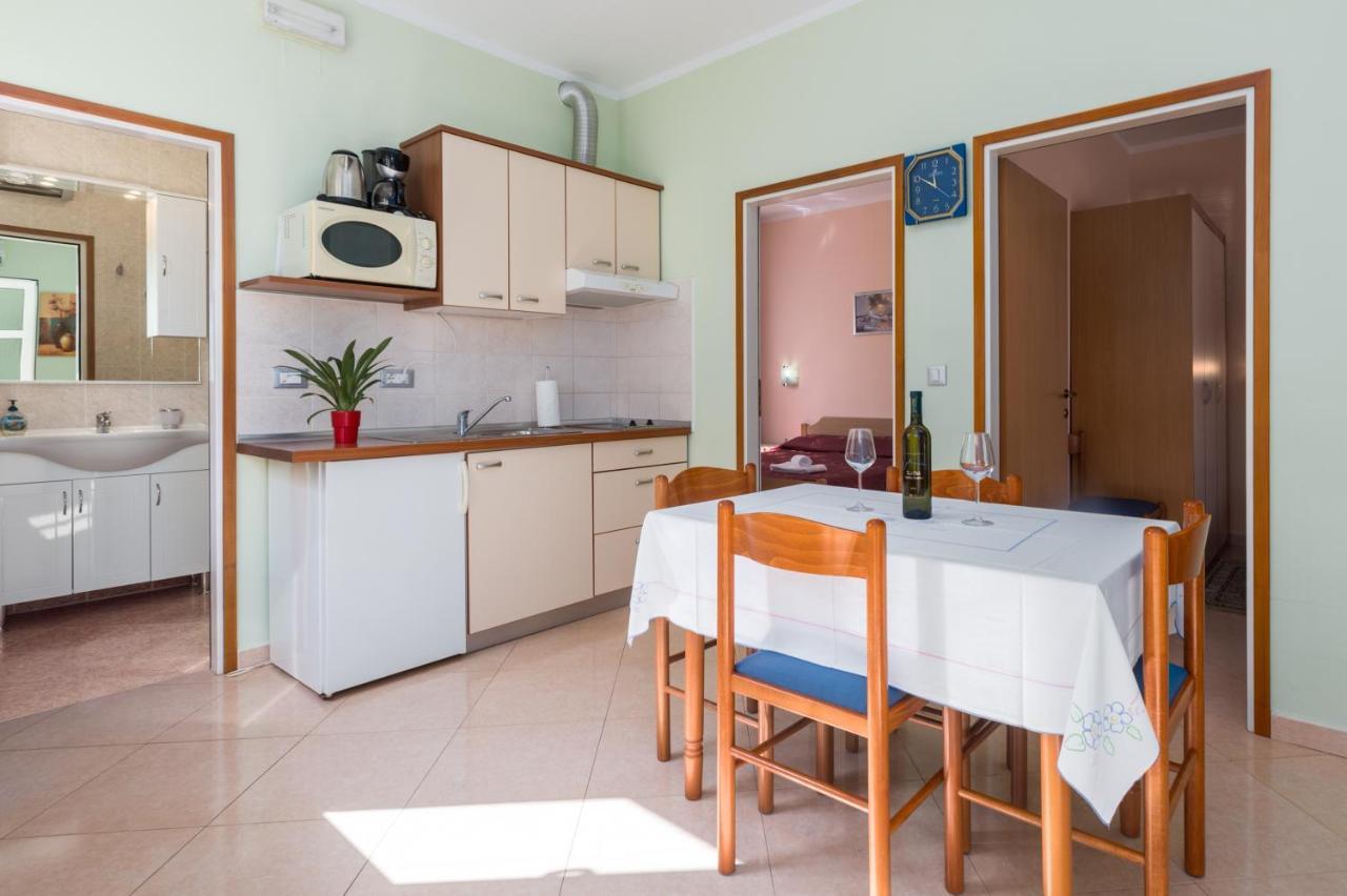 Apartments Maria Poreč Eksteriør billede