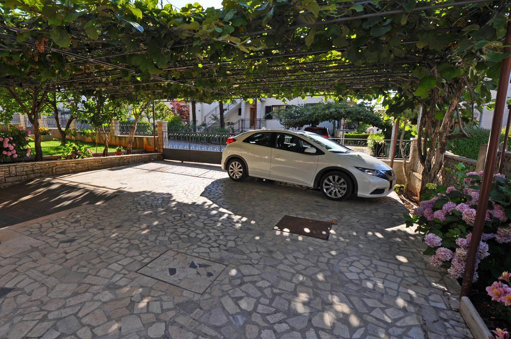 Apartments Maria Poreč Eksteriør billede